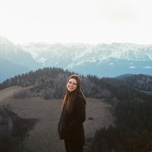 Meet your Posher, Miriam